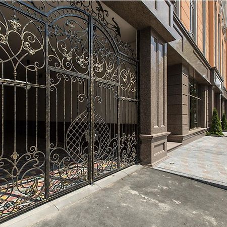 Skycity Apartments Odessa Exterior photo